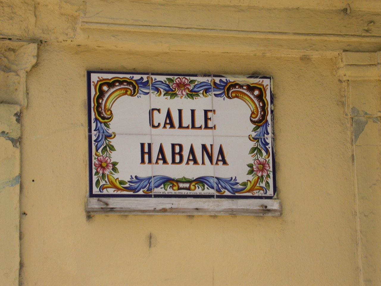 ceramic street sign in havana cuba "calle habana"